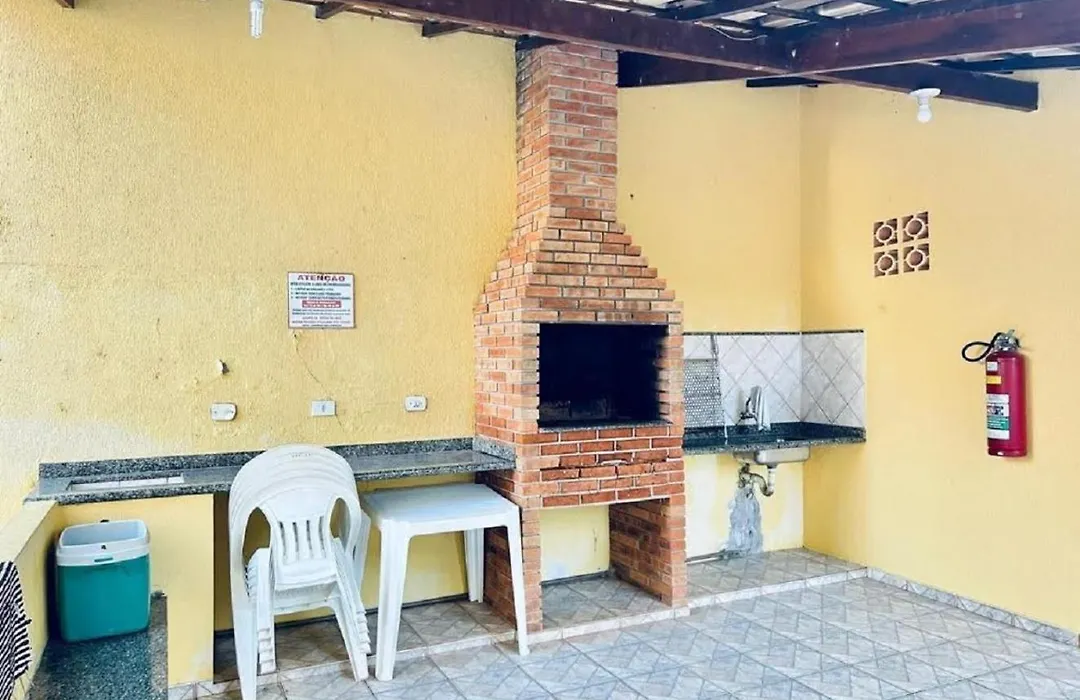 Lindo apartamento na Praia Grande-1
